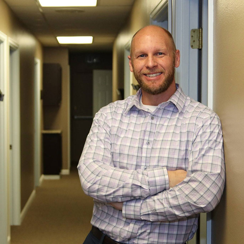 Chiropractor in Aurora, CO